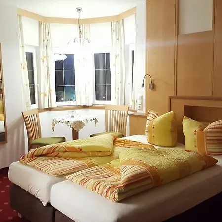 Bed & Breakfast Hotel-garni Pramstraller
