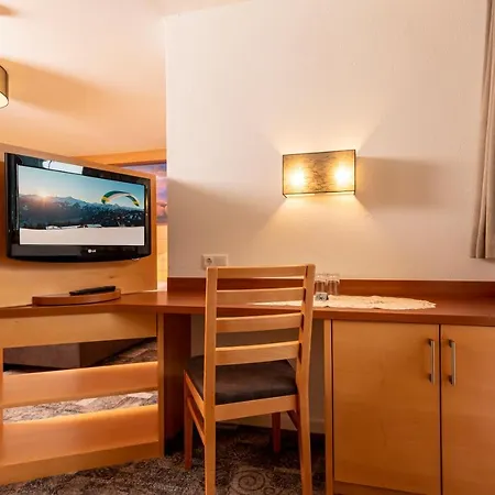 Hotel-garni Pramstraller Oda ve Kahvaltı Mayrhofen