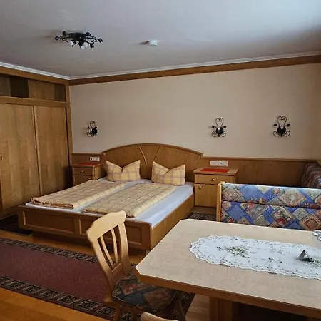 Hotel-garni Pramstraller مايرهوفن