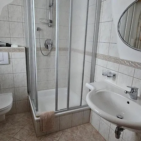 Hotel-garni Pramstraller 3*