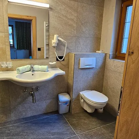 Bed & Breakfast Hotel-garni Pramstraller 3*